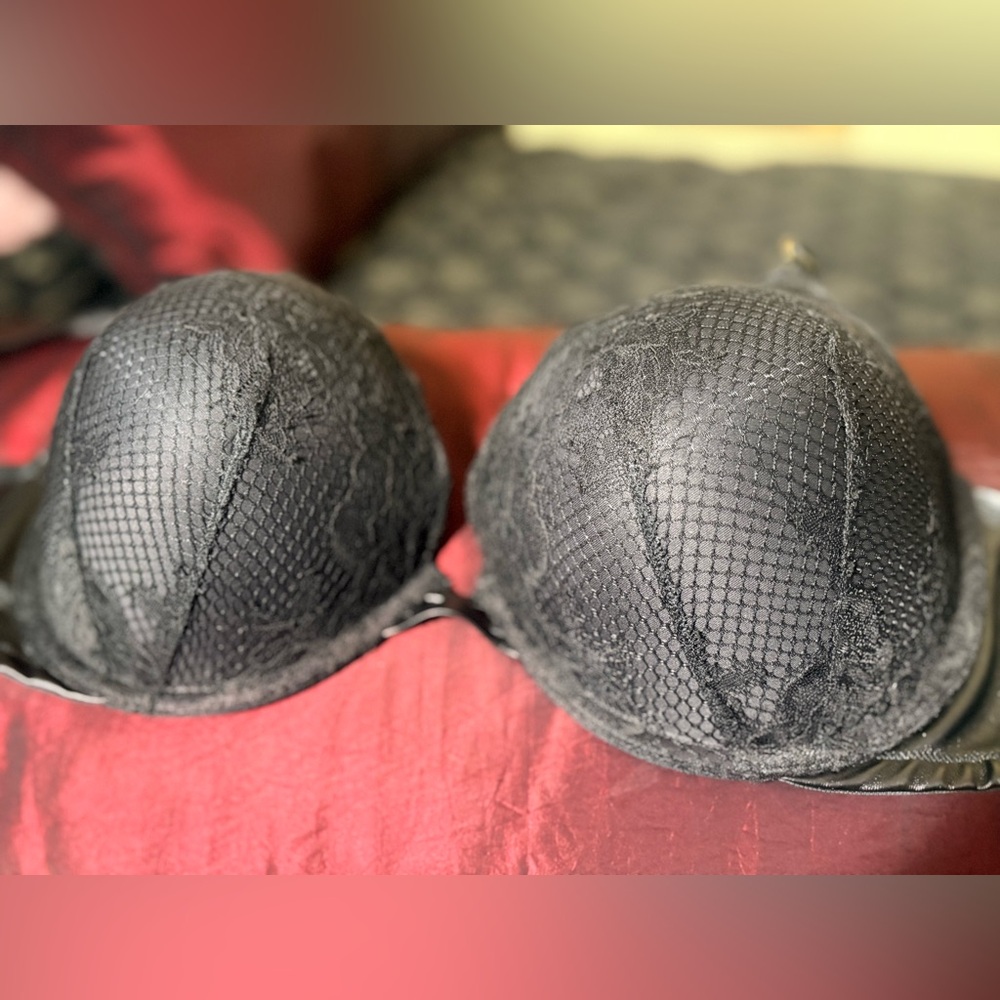 Victorias Secret  Black Lace Bra
